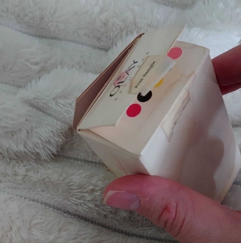 Vintage Oil Of Olay Bath Soap Bar - Picture 3 of 3